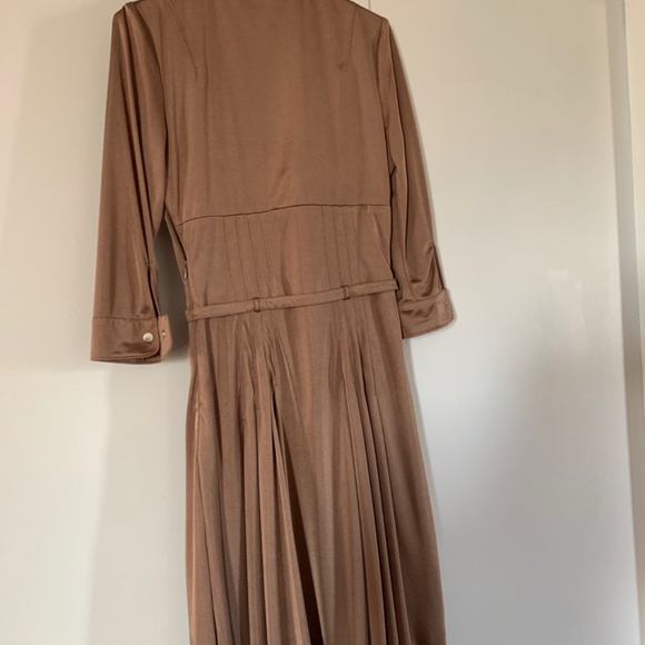 Karen Millen blush (6) fitted shirt-dress, midi-length, like new. - Picture 13 of 16